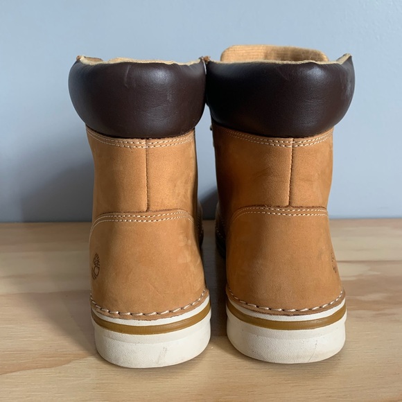 Women’s Timberland Boots size 7 - Picture 4 of 4